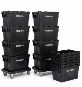 Rangée de caisses fermées pour location caisses de stockage